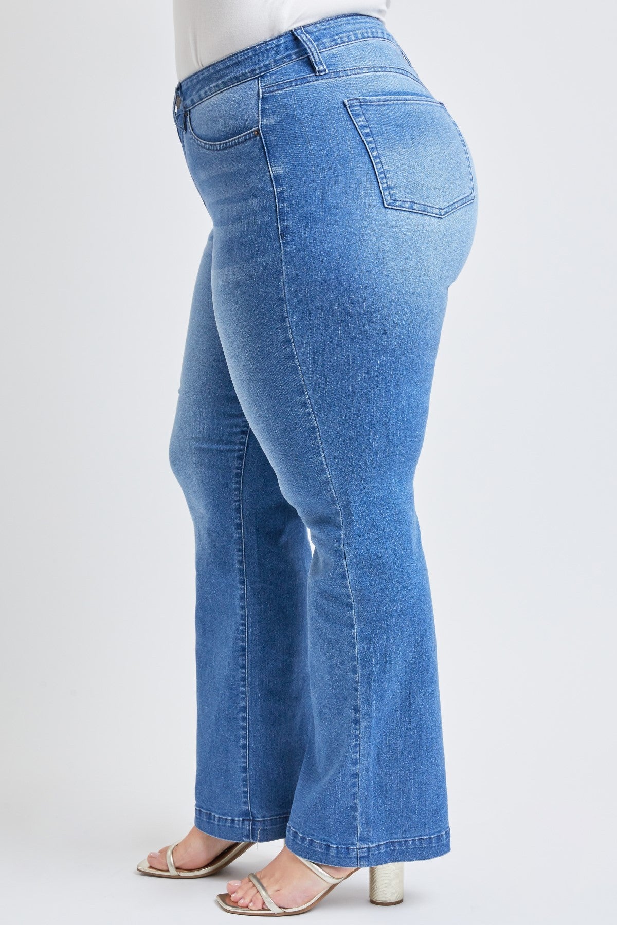 Large leg lifting jeans