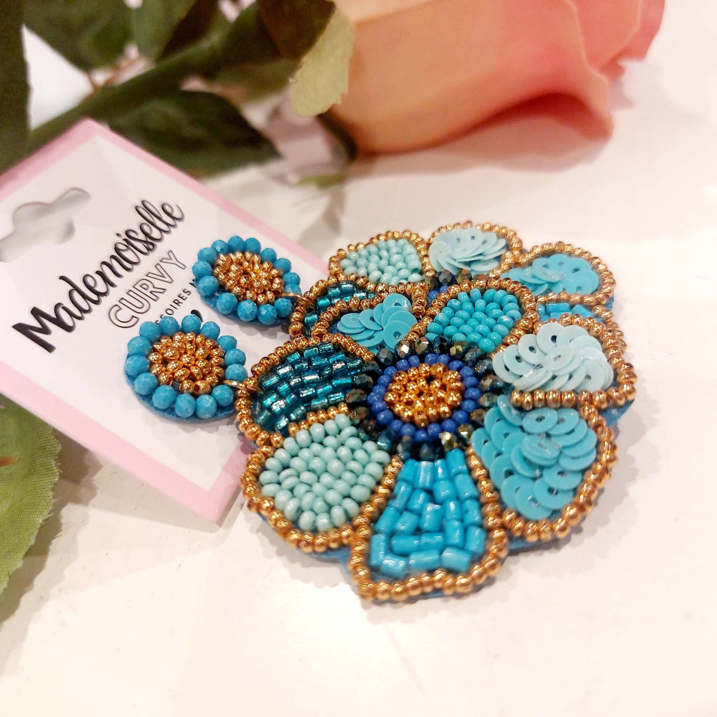 Boucles d'oreilles artisanales florales (bleu)