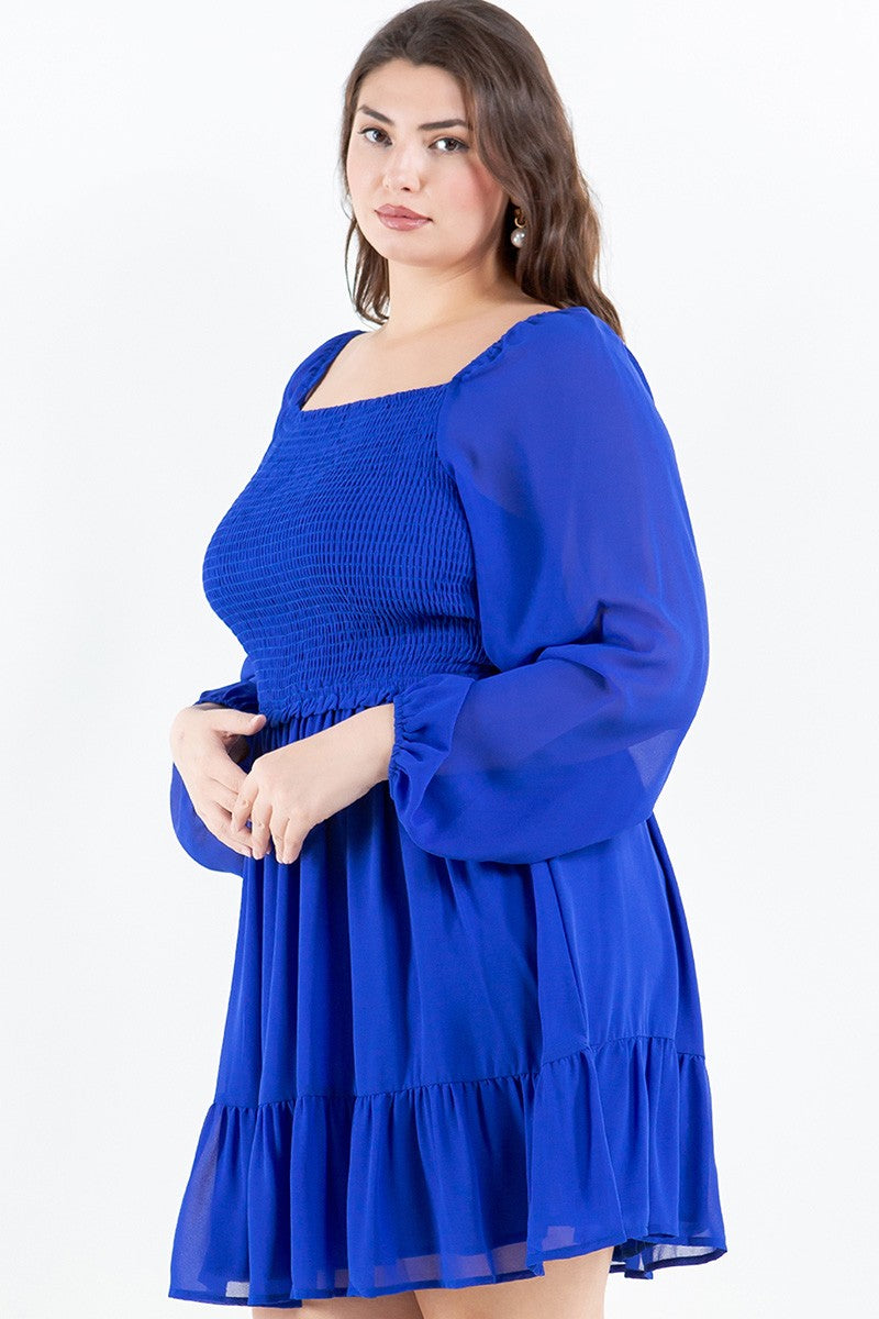 Robe à manches longues à corsage smocké (noire)