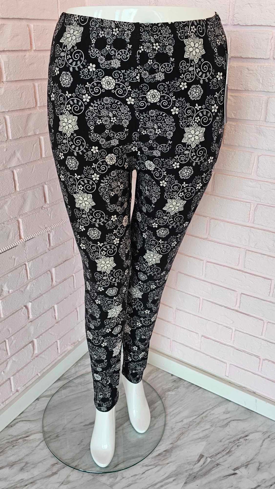 Floral legging with skulls #8