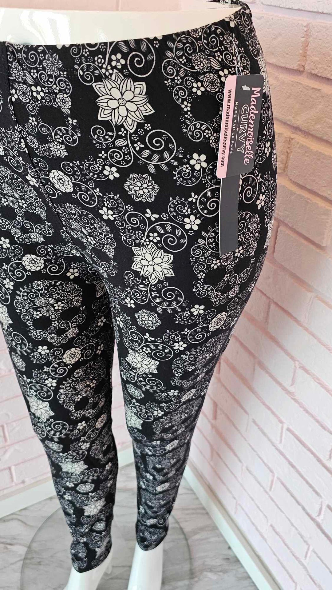 Floral legging with skulls #8