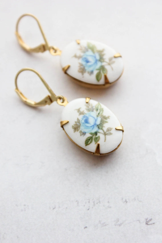 Boucles d’oreilles Célestine – Rose Bleue