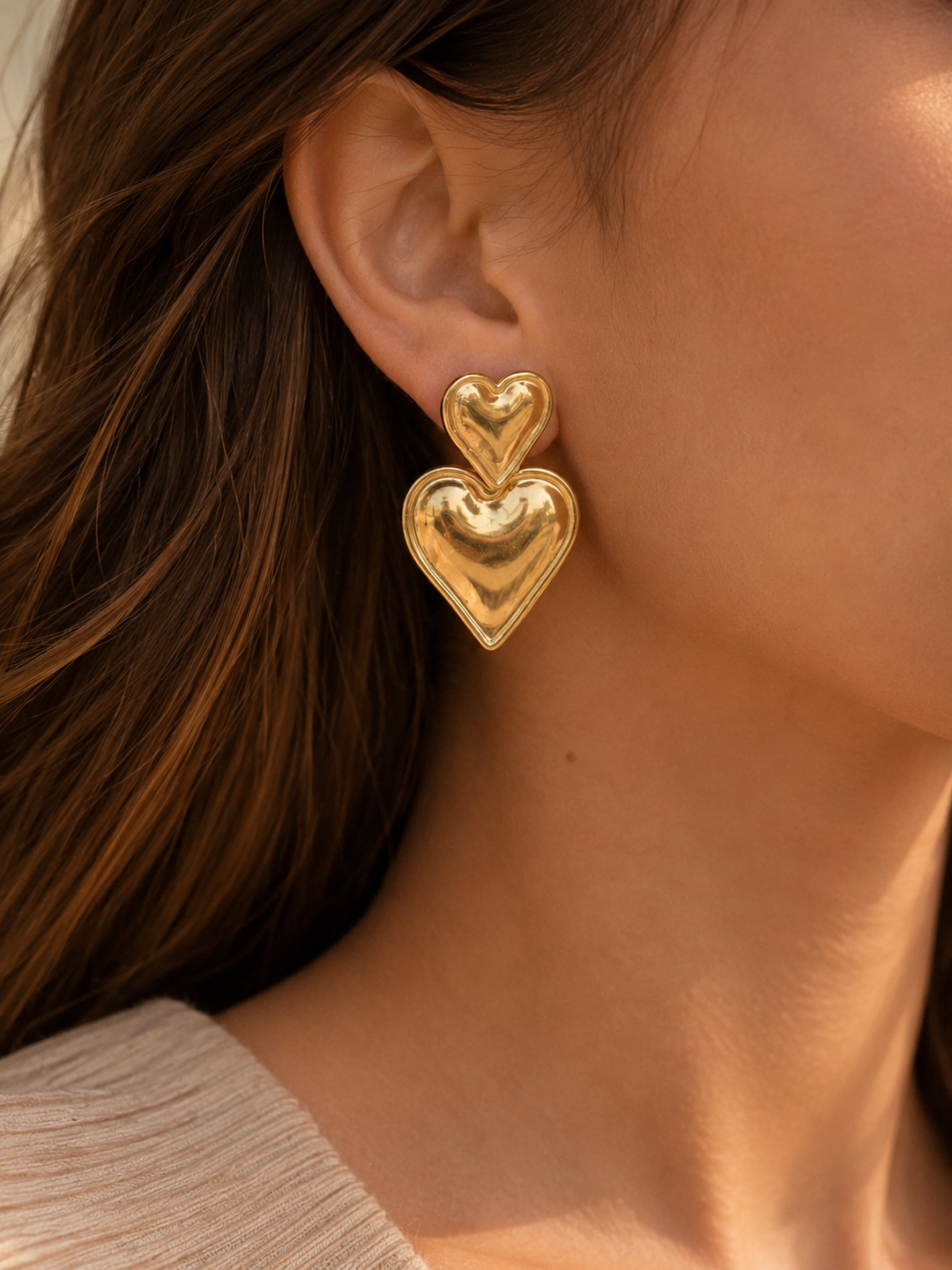 Boucles d’Oreilles Double Cœur en Acier Inoxydable Plaquées Or 18K PVD