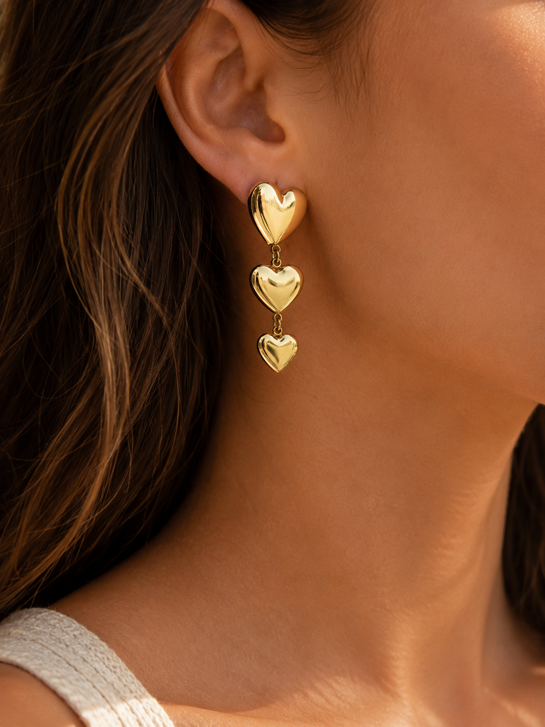 Boucles d’Oreilles triple coeurs en Acier Inoxydable Plaquées Or 18K PVD