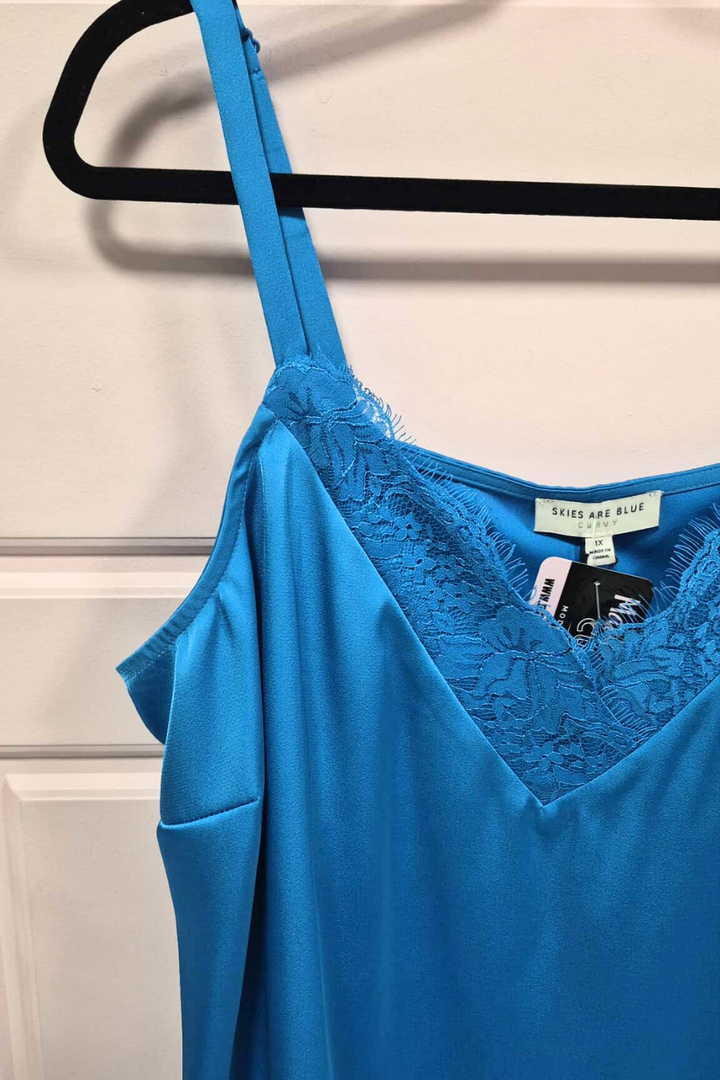 Camisole en satin avec dentelle (bleu turquoise)