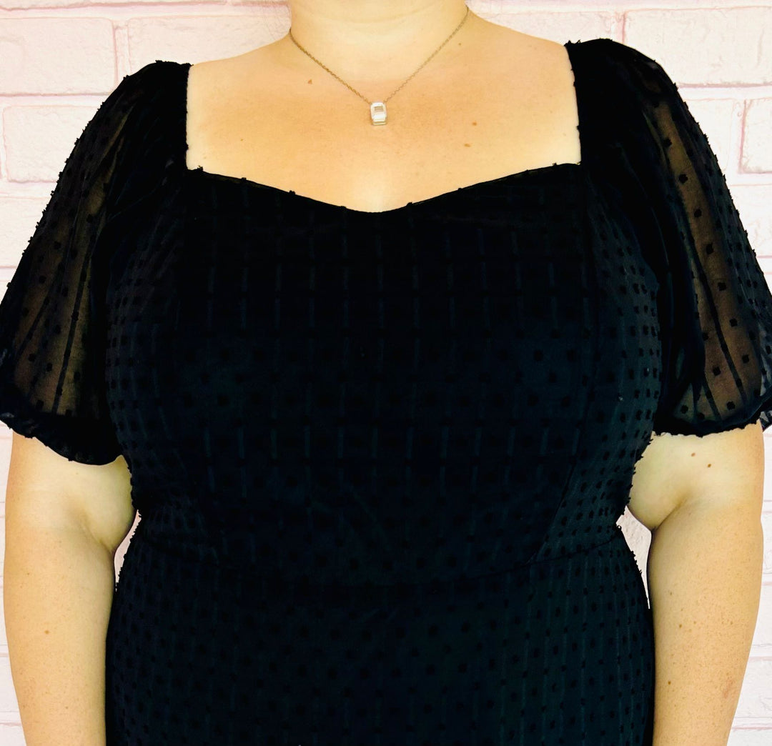 Robe noire petits pois