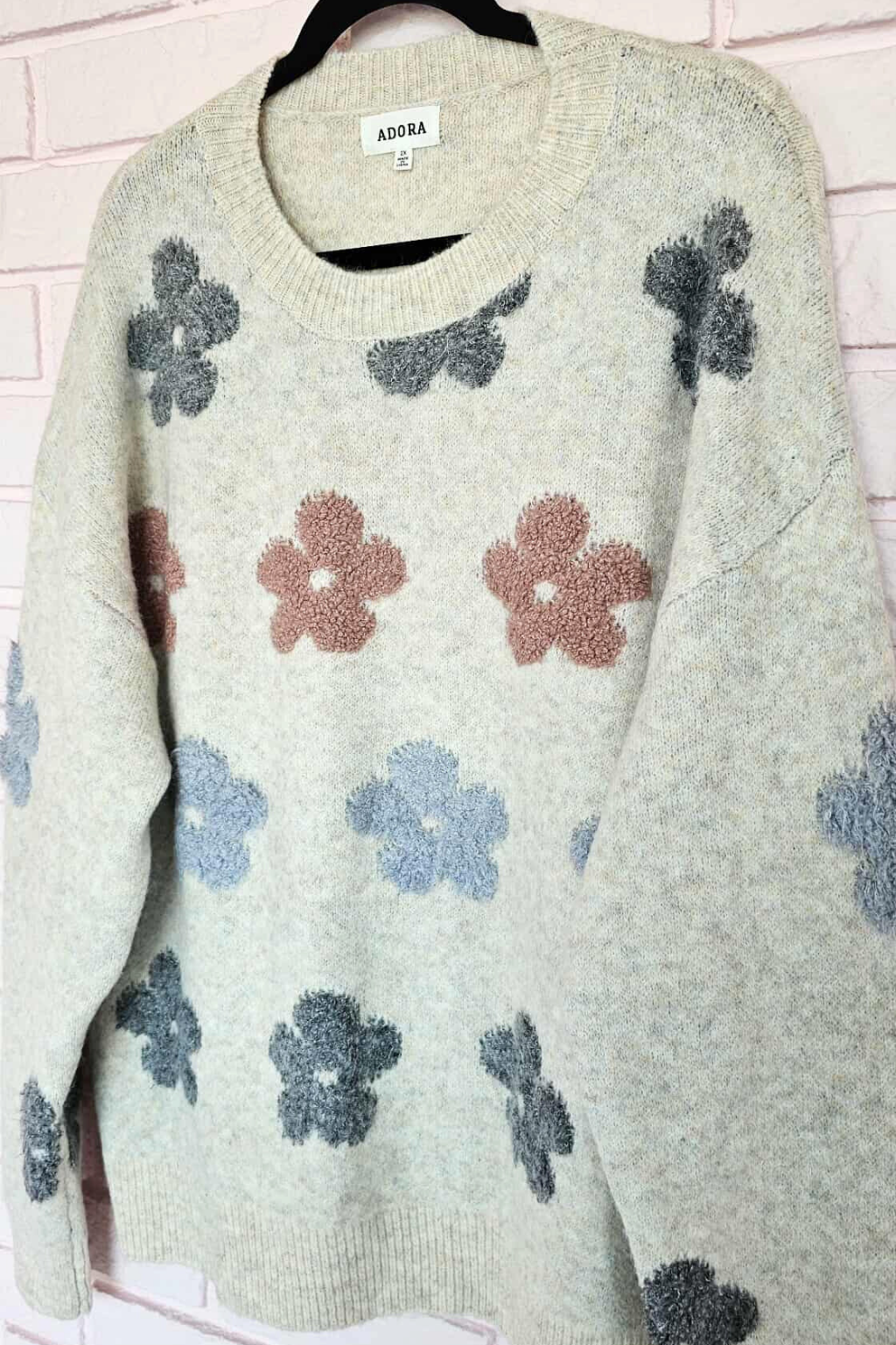 Sweet floral sweater