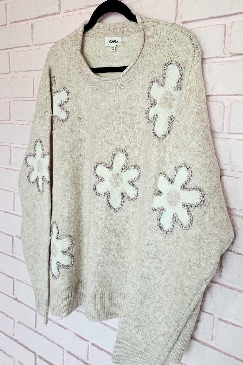 Floral charming sweater - sweet beige