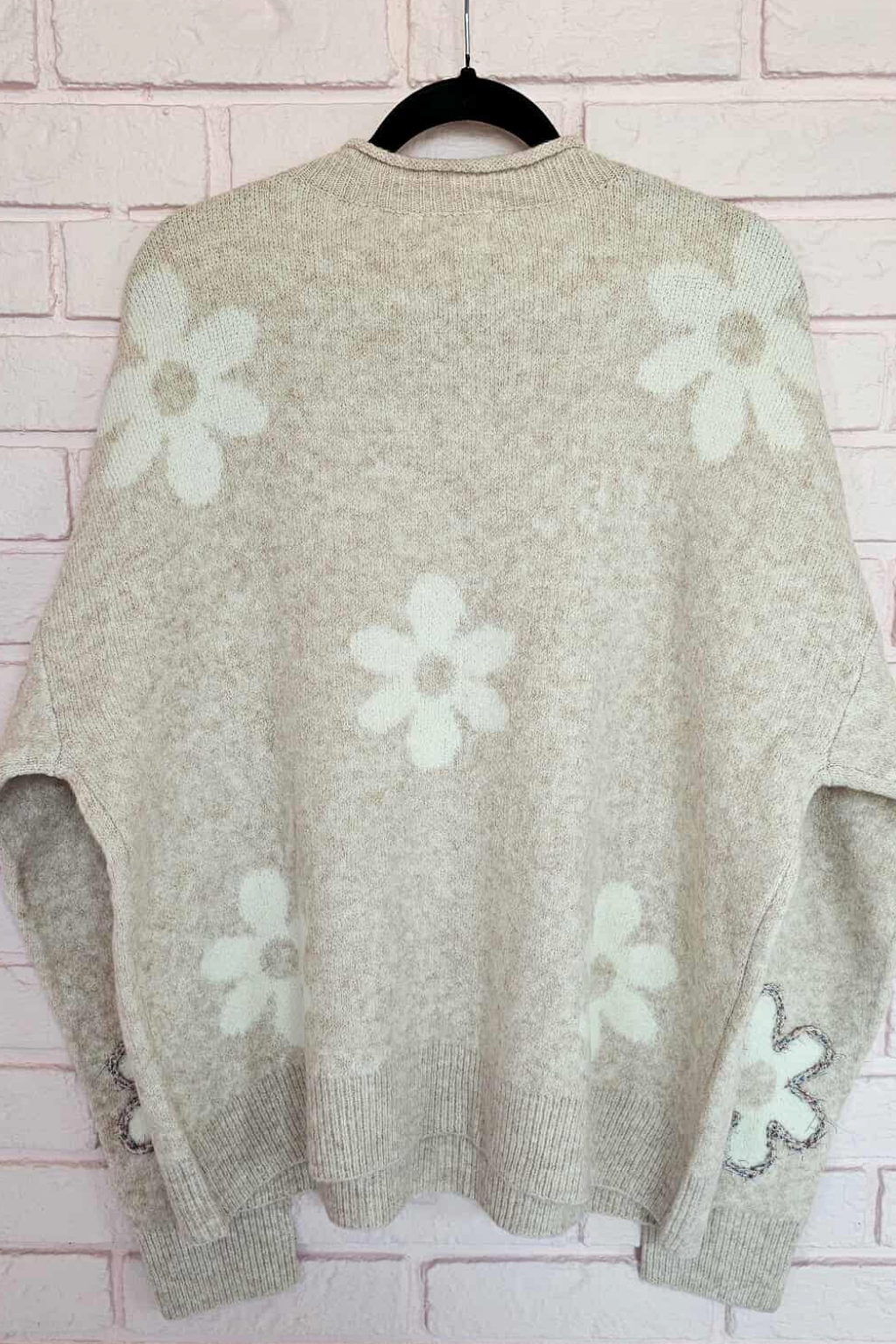 Floral charming sweater - sweet beige