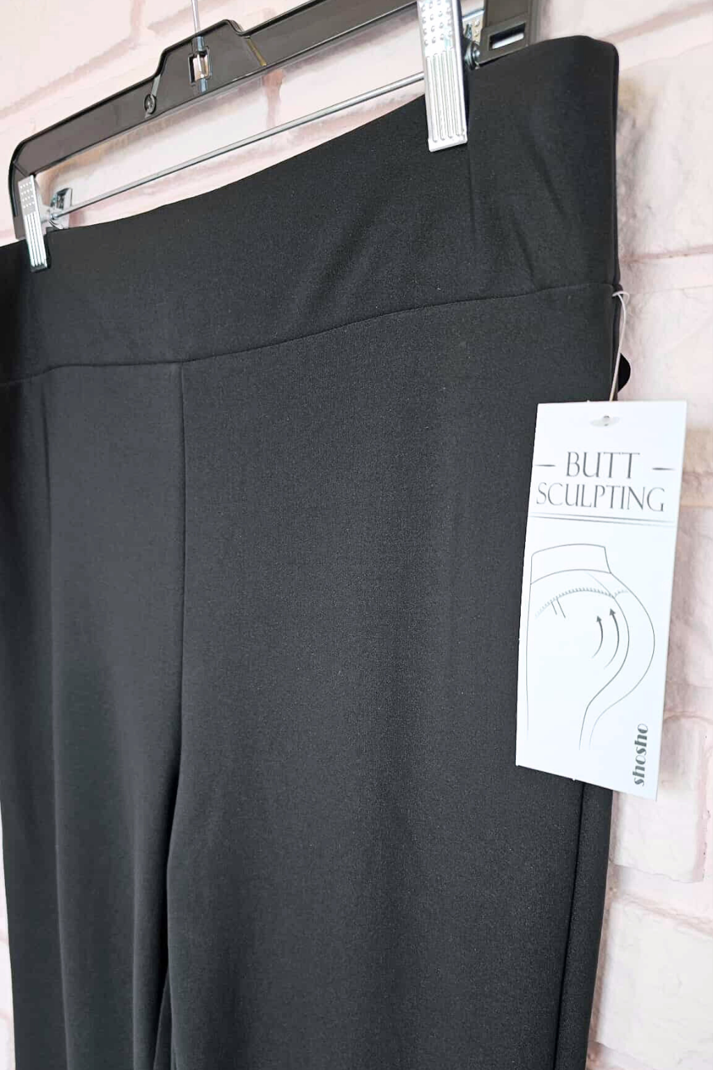 Pantalon sculptant évasé – Noir