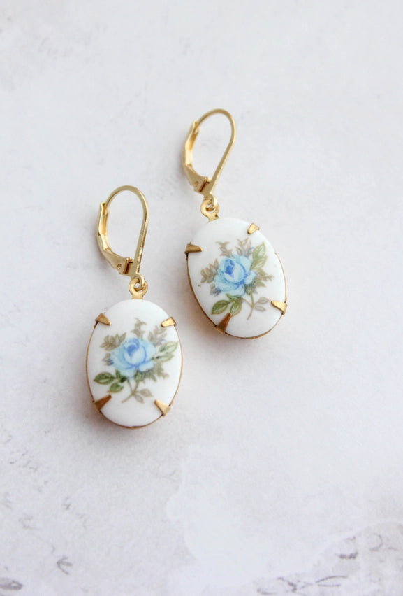 Boucles d’oreilles Célestine – Rose Bleue