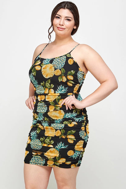 Robe camisole froncée imprimé fruits