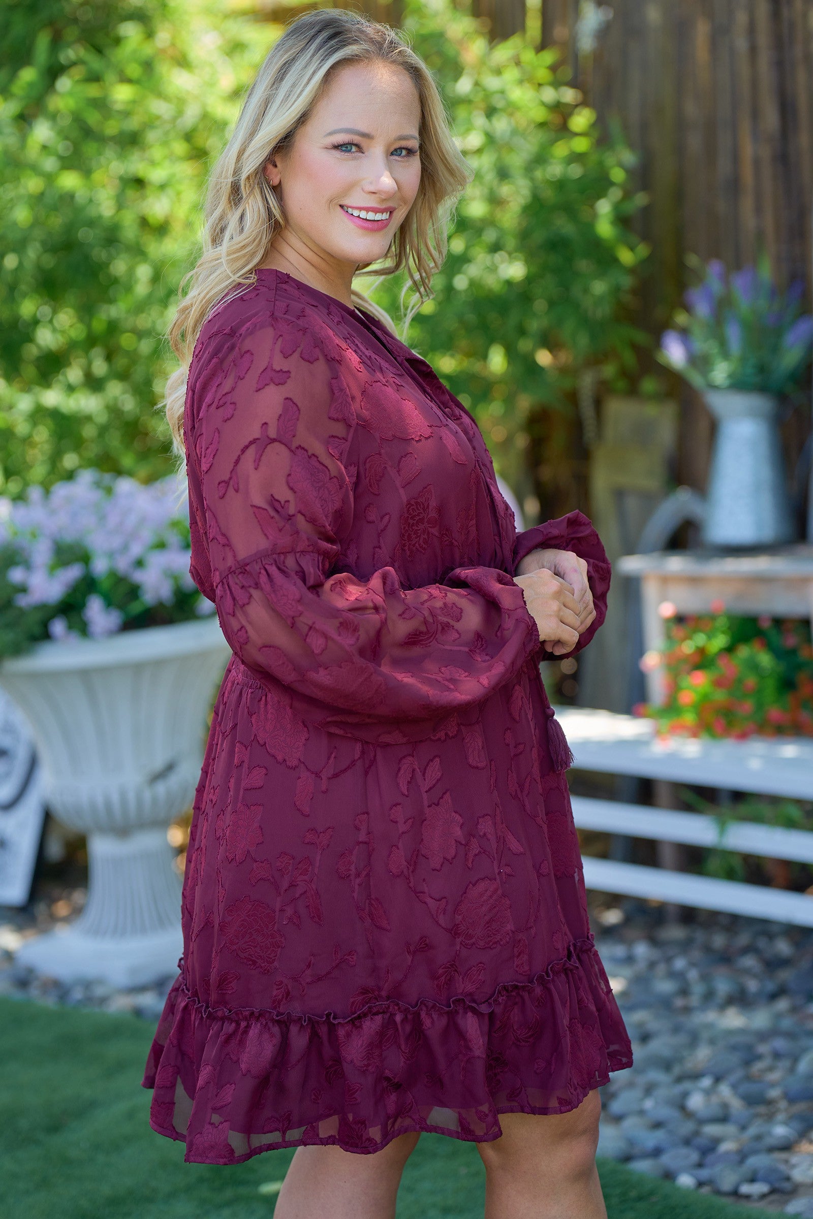 Robe bourgogne à taille élastique – Mademoiselle Curvy